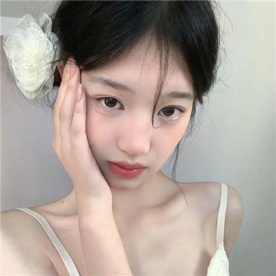 不再托腮遐思 在线观看